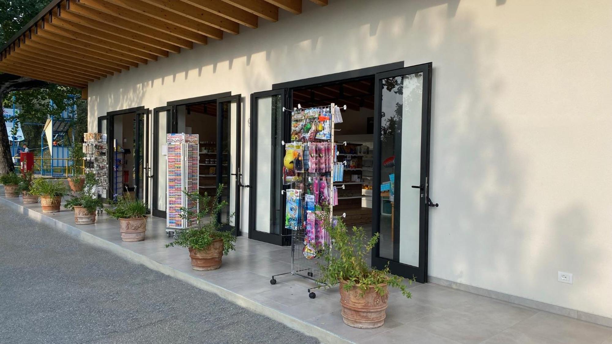 Camping Piantelle Moniga del Garda Exterior photo