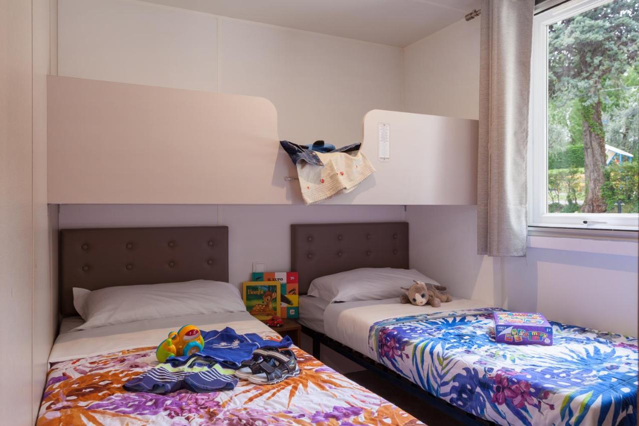 Camping Piantelle Moniga del Garda Exterior photo